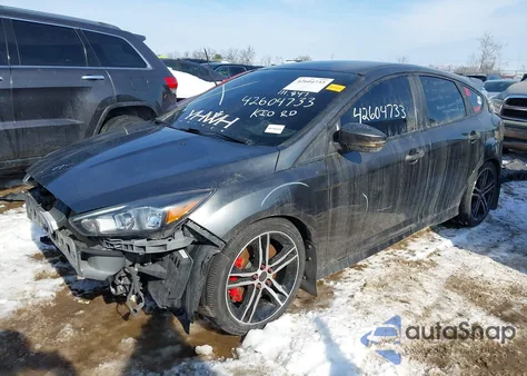 2018 Ford Focus St z USA, uszkodzony, nr VIN 1FADP3L9XJL247265